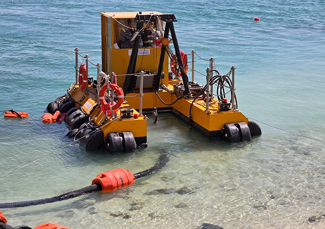 Remote controlled dredger